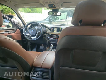 2014 BMW X5 Sports Activity Vehicle xDrive35i - miniatura 4