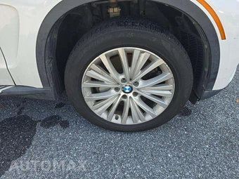 2014 BMW X5 Sports Activity Vehicle xDrive50i - miniatura 28