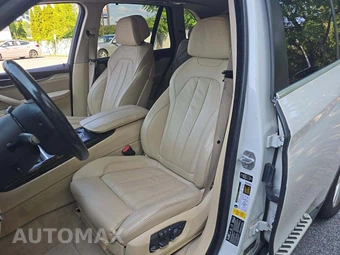 2014 BMW X5 Sports Activity Vehicle xDrive50i - miniatura 3