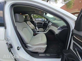 2014 Cadillac SRX Performance Collection 1SD - miniatura 18
