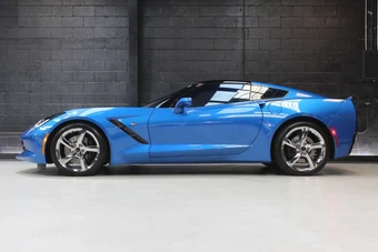 2014 Chevrolet Corvette Stingray Z51 Coupe 3LT - miniatura 3