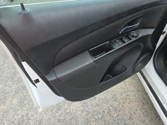 2014 Chevrolet Cruze 1LT 1SD – miniatura 9