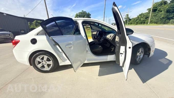 2014 Chevrolet Cruze 1LT 1SD - miniatura 10