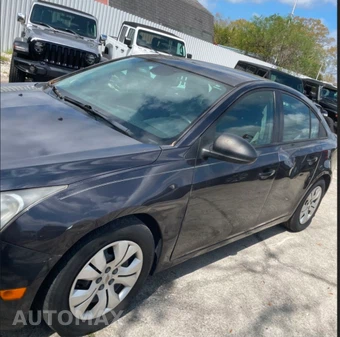 2014 Chevrolet Cruze LS 1SB - miniatura 2