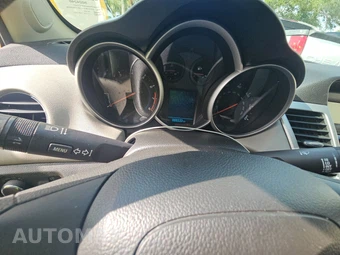2014 Chevrolet Cruze LS 1SB - miniatura 12