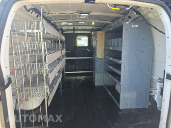2014 Chevrolet Express 1500 Cargo Van 1WT 135.0" WB – miniatura 17