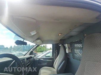 2014 Chevrolet Express 1500 Cargo Van 1WT 135.0" WB - miniatura 16
