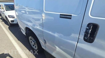 2014 Chevrolet Express 1500 Cargo Van 1WT 135.0" WB – miniatura 40