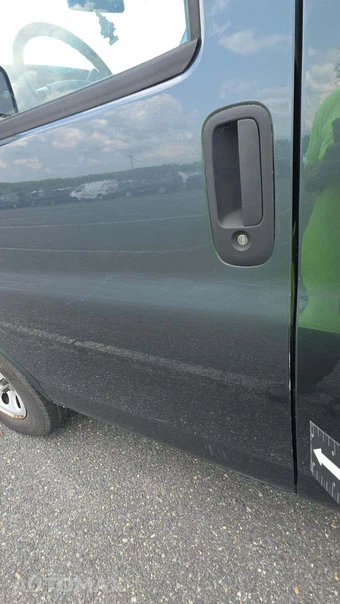 2014 Chevrolet Express 1500 Cargo Van 1WT 135.0" WB – miniatura 23