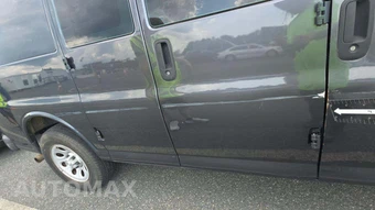 2014 Chevrolet Express 1500 Cargo Van 1WT 135.0" WB – miniatura 32