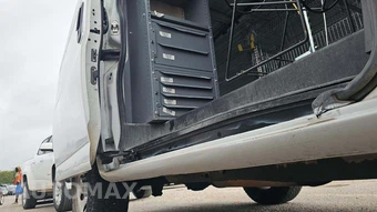 2014 Chevrolet Express 1500 Cargo Van 1WT 135.0" WB – miniatura 25