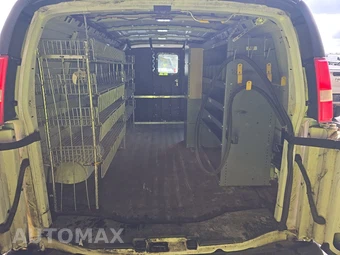 2014 Chevrolet Express 1500 Cargo Van 1WT 135.0" WB - miniatura 16