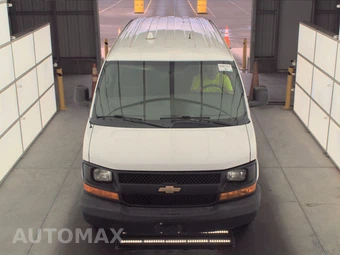 2014 Chevrolet Express 1500 Cargo Van 1WT 135.0" WB - miniatura 2
