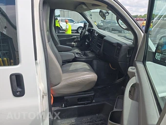 2014 Chevrolet Express 1500 Cargo Van 1WT 135.0" WB - miniatura 8