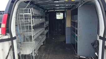 2014 Chevrolet Express 1500 Cargo Van 1WT 135.0" WB – miniatura 19