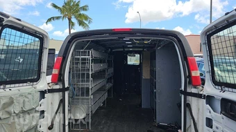 2014 Chevrolet Express 1500 Cargo Van 1WT 135.0" WB – miniatura 41