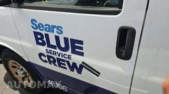 2014 Chevrolet Express 1500 Cargo Van 1WT 135.0" WB – miniatura 44