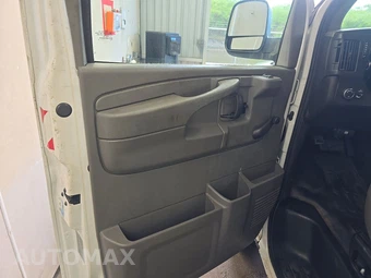 2014 Chevrolet Express 1500 Cargo Van 1WT 135.0" WB – miniatura 9