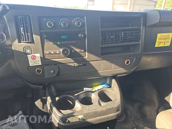 2014 Chevrolet Express 1500 Cargo Van 1WT 135.0" WB – miniatura 11