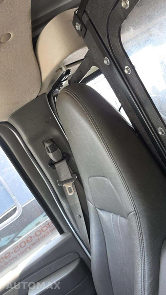 2014 Chevrolet Express 1500 Cargo Van 1WT 135.0" WB – miniatura 22