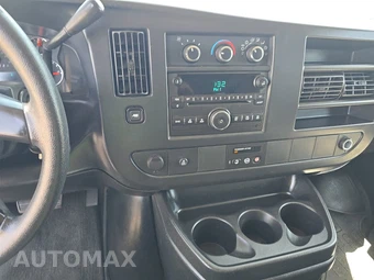 2014 Chevrolet Express 1500 Passenger Van LT 1LT 135.0" WB - miniatura 11