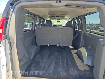 2014 Chevrolet Express 1500 Passenger Van LT 1LT 135.0" WB - miniatura 16