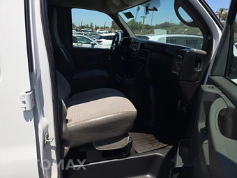2014 Chevrolet Express 1500 Passenger Van LT 1LT 135.0" WB - miniatura 8