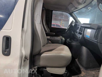 2014 Chevrolet Express 2500 Cargo Van 1WT 135.0" WB – miniatura 25