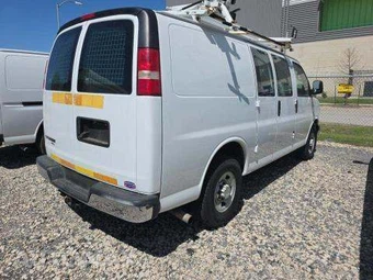 2014 Chevrolet Express 2500 Cargo Van 1WT 135.0" WB - miniatura 3