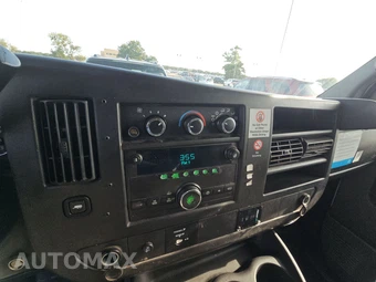 2014 Chevrolet Express 2500 Cargo Van 1WT 135.0" WB - miniatura 11