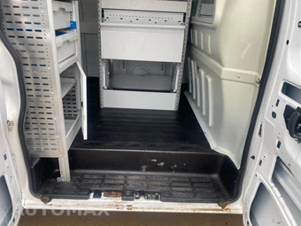 2014 Chevrolet Express 2500 Cargo Van 1WT 135.0" WB - miniatura 11