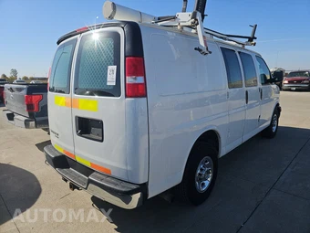 2014 Chevrolet Express 2500 Cargo Van 1WT 135.0" WB - miniatura 4