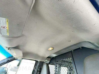 2014 Chevrolet Express 2500 Cargo Van 1WT 135.0" WB – miniatura 9