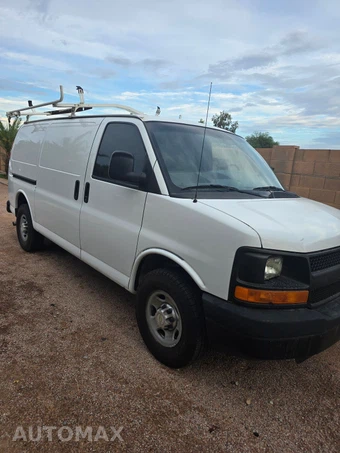 2014 Chevrolet Express 2500 Cargo Van 1WT 135.0" WB - miniatura 29