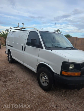 2014 Chevrolet Express 2500 Cargo Van 1WT 135.0" WB - miniatura 32