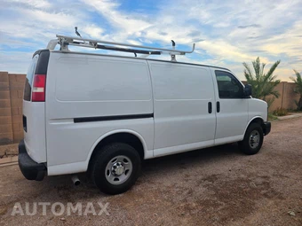 2014 Chevrolet Express 2500 Cargo Van 1WT 135.0" WB - miniatura 35