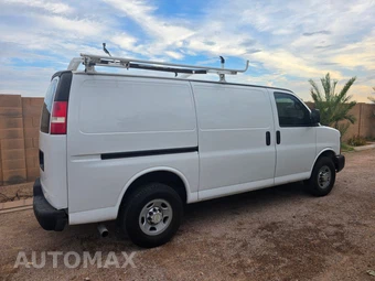 2014 Chevrolet Express 2500 Cargo Van 1WT 135.0" WB - miniatura 37