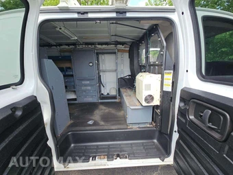 2014 Chevrolet Express 2500 Cargo Van 1WT 135.0" WB - miniatura 16