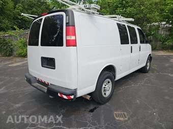 2014 Chevrolet Express 2500 Cargo Van 1WT 135.0" WB - miniatura 3