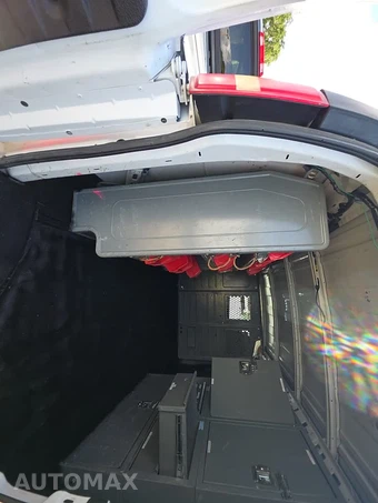 2014 Chevrolet Express 2500 Cargo Van 1WT 135.0" WB - miniatura 22