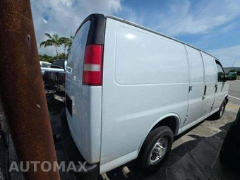 2014 Chevrolet Express 2500 Cargo Van 1WT 135.0" WB - miniatura 3