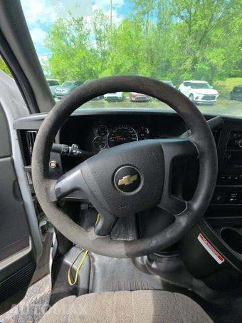 2014 Chevrolet Express 2500 Cargo Van 1WT 135.0" WB – miniatura 29