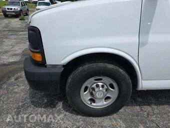2014 Chevrolet Express 2500 Cargo Van 1WT 135.0" WB – miniatura 31