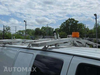 2014 Chevrolet Express 2500 Cargo Van 1WT 135.0" WB – miniatura 35