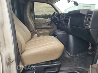 2014 Chevrolet Express 2500 Cargo Van 1WT 135.0" WB - miniatura 8