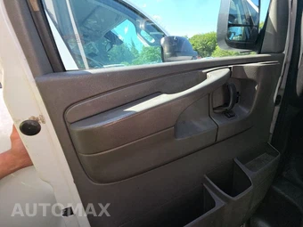 2014 Chevrolet Express 2500 Cargo Van 1WT 135.0" WB – miniatura 12