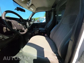 2014 Chevrolet Express 2500 Cargo Van 1WT 135.0" WB – miniatura 22