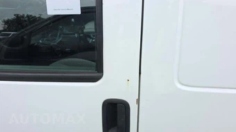 2014 Chevrolet Express 2500 Cargo Van 1WT 135.0" WB – miniatura 9