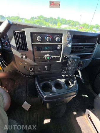 2014 Chevrolet Express 2500 Cargo Van 1WT 135.0" WB - miniatura 10