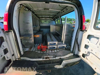 2014 Chevrolet Express 2500 Cargo Van 1WT 135.0" WB - miniatura 13